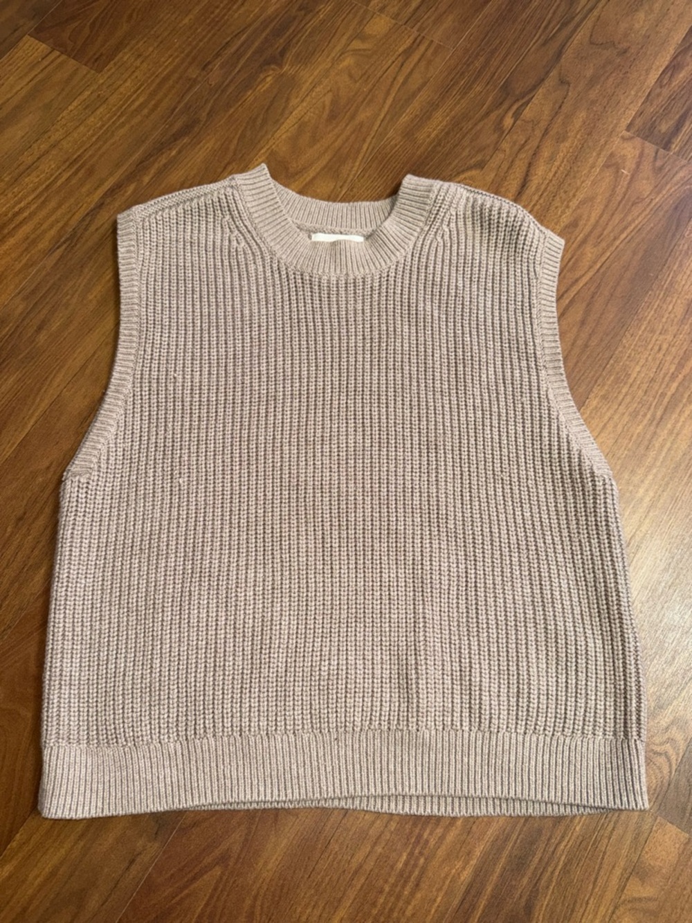 Abercrombie & Fitch Ribbed Knit Vest in Taupe